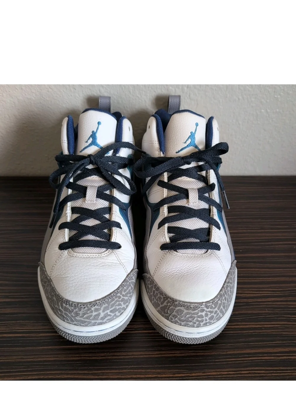 Jordan colors mid